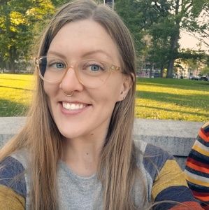 Meet your Posher, Danielle